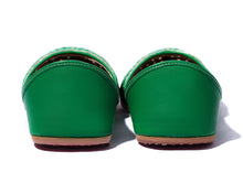 Load image into Gallery viewer, Ranga - Green Women&#39;s Leather Jutti Flats
